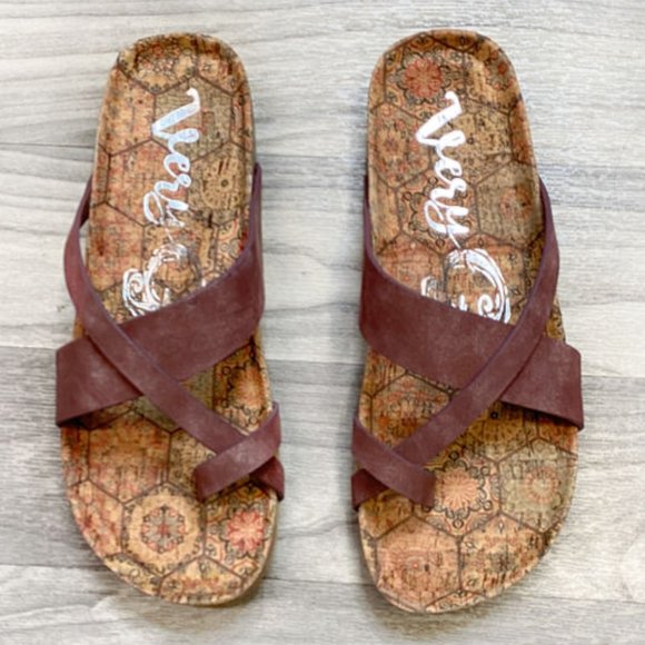 New Gypsy Jazz Toe Strap Sandals - Better Be Me, Wine With Soft Metallic Shimmer - Picture 2 of 7